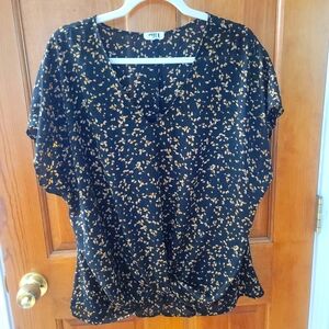 West K short sleeve top